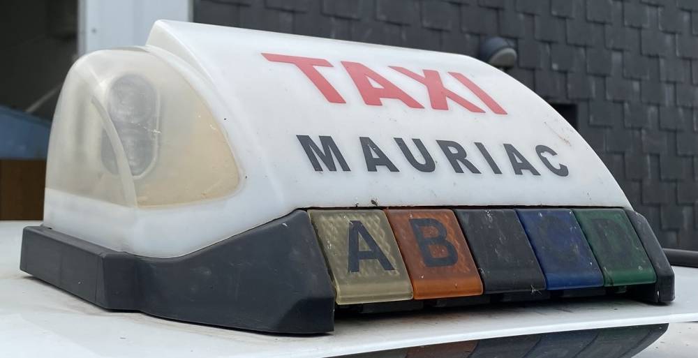 Ambulances Mauriacoise | Des taxis conventionnés à votre écoute